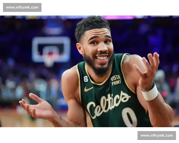 塔图姆 40+31 创总决赛纪录！力压哈利伯顿夺 FMVP，赛后炮轰裁判引发争议